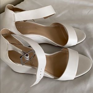 Limited White Wedges